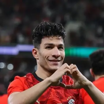 وزير الرياضة يتابع وضع إسلام عيسى بعد إصابته بقطع في الرباط الصليبي